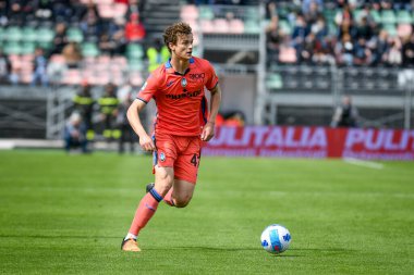 Atalanta's Giorgio Scalvini portrait in action  during  italian soccer Serie A match Venezia FC vs Atalanta BC at the Pier Luigi Penzo stadium in Venice, Italy, April 23, 2022 - Credit: Ettore Griffon