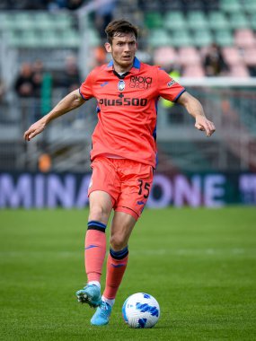 Atalanta's Marten de Roon portrait in action  during  italian soccer Serie A match Venezia FC vs Atalanta BC at the Pier Luigi Penzo stadium in Venice, Italy, April 23, 2022 - Credit: Ettore Griffon
