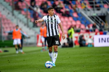 Udinese's Nahuel Molina portrait  during  italian soccer Serie A match Bologna FC vs Udinese Calcio at the Renato Dall'Ara stadium in Bologna, Italy, April 24, 2022 - Credit: Ettore Griffon