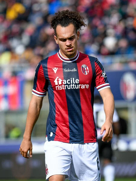 İtalya futbolu sırasındaki Bologna Arthur Tiyatrosu portresi Bologna FC, Udinese Calcio 'ya karşı Bologna, İtalya' daki Renato Dall 'Ara Stadyumu' nda 24 Nisan 2022 - Fotoğraf: Ettore Griffon