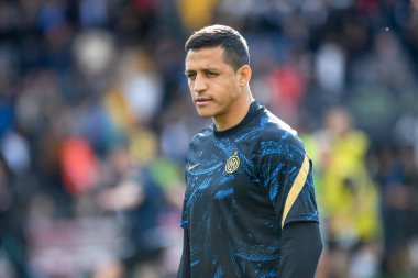 İtalya Futbol Serisi A maçında Alexis Sanchez 'in portresi Udinese Calcio vs Inter - FC Internazionale at the Friuli - Dacia Arena stadyumu, Udine, İtalya - 1 Mayıs 2022