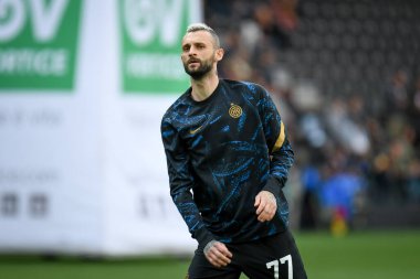 İtalya futbolu sırasındaki Marcelo Brozoviç portresi Serie A maçı sırasında Udinese Calcio vs Inter - FC Internazionale at the Friuli - Dacia Arena stadyumu, Udine, İtalya - Fotoğraf: Ettore Griffon
