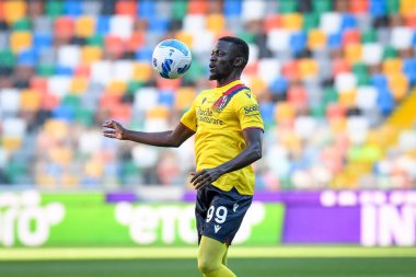 İtalya 'nın Udine şehrindeki Dacia Arena Stadyumu' nda oynanan Udinese Calcio vs Bologna FC (portreler arşivi) maçında çekilen Bologna 'lı Musa Barrow portresi, 17 Ekim 2021