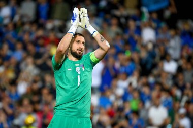 İtalya 'nın Gianluigi Donnarumma portresi UEFA Uluslar Ligi maçında İtalya - Macaristan (portreler arşivi) maçında Cesena, İtalya' daki Dino Manuzzi stadyumunda, 07 Haziran 2022 - Fotoğraf: Ettore Griffon