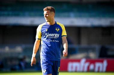 Verona 'nın İtalya futbolu sırasındaki Darko Lazoviç portresi Serie A karşılaşmasında Hellas Verona FC, Verona' daki Marcantonio Bentegodi stadyumunda SS Lazio 'ya karşı (portreler) karşı, 24 Ekim 2021 - Fotoğraf: Ettore Griffon