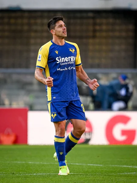 Verona 'nın Giovanni Simeone portresi İtalyan futbolu Serie A maçında Hellas Verona FC' ye karşı SS Lazio (portreler arşivi) maçı Verona, İtalya 'da Marcantonio Bentegodi stadyumunda, 24 Ekim 2021 - Fotoğraf: Ettore Griffon