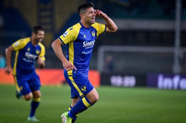 Verona's Giovanni Simeone celebrates after scoring a goal  during  italian soccer Serie A match Hellas Verona FC vs Juventus FC (portraits archive) at the Marcantonio Bentegodi stadium in Verona, Italy, October 30, 2021 - Credit: Ettore Griffon