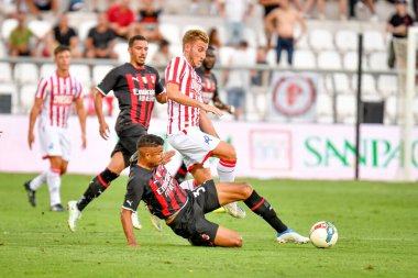 Milan's Junior Messias In action against Vicenza's Loris Zonta  during  friendly football match LR Vicenza vs AC Milan at the Romeo Menti stadium in Vicenza, Italy, August 06, 2022 - Credit: Ettore Griffon