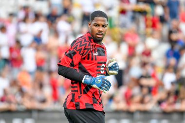 Milan's Mike Maignan portrait  during  friendly football match LR Vicenza vs AC Milan at the Romeo Menti stadium in Vicenza, Italy, August 06, 2022 - Credit: Ettore Griffon