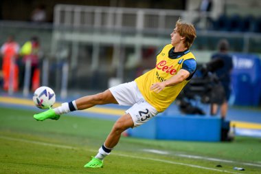 Napoli's Alessio Zerbin portrait in action  during  italian soccer Serie A match Hellas Verona FC vs SSC Napoli at the Marcantonio Bentegodi stadium in Verona, Italy, August 15, 2022 - Credit: Ettore Griffon