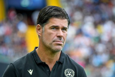 Udinese's Head Coach Andrea Sottil portrait  during  italian soccer Serie A match Udinese Calcio vs US Salernitana at the Friuli - Dacia Arena stadium in Udine, Italy, August 20, 2022 - Credit: Ettore Griffon
