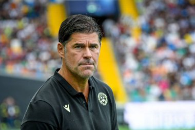 Udinese's Head Coach Andrea Sottil portrait  during  italian soccer Serie A match Udinese Calcio vs US Salernitana at the Friuli - Dacia Arena stadium in Udine, Italy, August 20, 2022 - Credit: Ettore Griffon