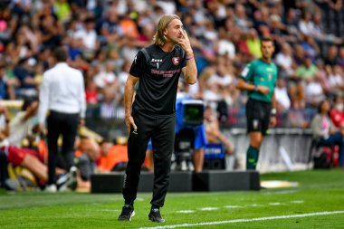 Salernitana's Head Coach Davide Nicola portrait  during  italian soccer Serie A match Udinese Calcio vs US Salernitana at the Friuli - Dacia Arena stadium in Udine, Italy, August 20, 2022 - Credit: Ettore Griffon