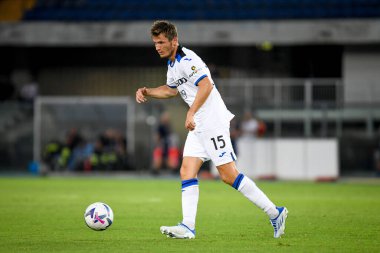Atalanta's Marten de Roon portrait in action  during  italian soccer Serie A match Hellas Verona FC vs Atalanta BC at the Marcantonio Bentegodi stadium in Verona, Italy, August 28, 2022 - Credit: Ettore Griffon