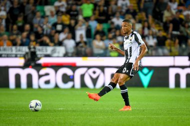 Udinese 'den Rodrigo Nascimento Becao İtalyan futbol takımı Serie A maçında Udinese Calcio, Udine' deki Dacia Arena Stadyumu 'nda AS Roma' ya karşı - Ettore Griffon