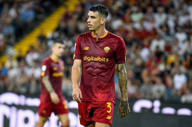 İtalyan futbolu Serie A maçında Romen Roger Ibanez da Silva portresi Udinese Calcio ile AS Roma maçı Udine, İtalya 'daki Dacia Arena stadyumunda, Eylül 04, 2022 - Fotoğraf: Ettore Griffon