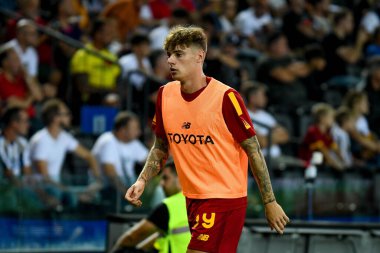 İtalyan futbolu Serie A maçında Roma 'nın Nicola Zalewski portresi Udinese Calcio ile AS Roma maçında Udine, İtalya' daki Dacia Arena stadyumunda, Eylül 04, 2022 - Fotoğraf: Ettore Griffon
