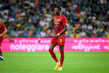 İtalyan futbolu Serie A maçında Roma 'nın Tammy Abraham portresi Udinese Calcio ile AS Roma' nın Udine 'deki Dacia Arena stadyumunda oynandı.