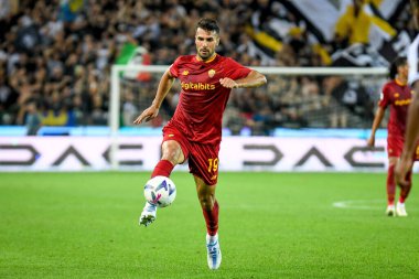 İtalyan futbol takımı Serie A 'nın İtalya' daki Friuli - Dacia Arena stadyumunda oynanan Udinese Calcio-AS Roma maçında Roma portresi, 4 Eylül 2022 - Fotoğraf: Ettore Griffon
