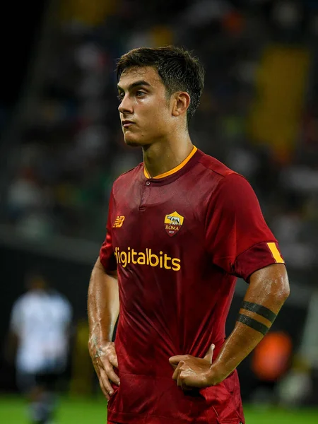 İtalyan futbolu Serie A maçında Roma 'nın Paulo Dybala portresi Udinese Calcio ile AS Roma maçında Udine, İtalya' daki Dacia Arena stadyumunda, Eylül 04, 2022 - Fotoğraf: Ettore Griffon