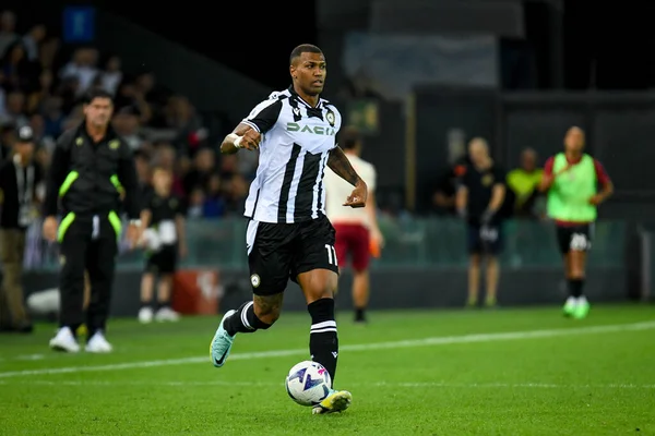 Udinese 'nin Walace Souza Silva portresi İtalyan futbolu Serie A maçında Udinese Calcio, Udine' deki Dacia Arena Stadyumu 'nda AS Roma' ya karşı.