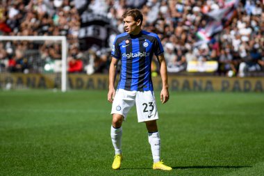 İtalya futbol takımı Serie A maçında Inter 'in Nicolo Barella portresi Udinese Calcio vs Inter - FC Internazionale at the Friuli - Dacia Arena stadyumu, Udine, İtalya - 18 Eylül 2022