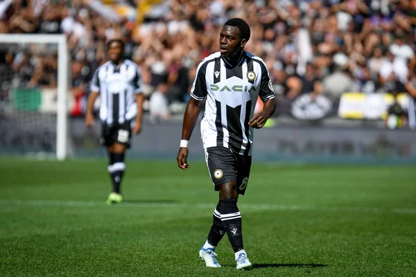 Udinese 'nin Jean-Victor Makengo portresi İtalyan futbolu serisi A maçında Udinese Calcio' ya karşı Inter - FC Internazionale at the Friuli - Dacia Arena stadyumu, Udine, İtalya, 18 Eylül 2022