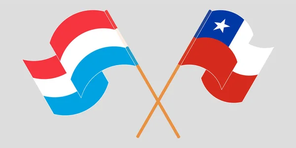 Banderas cruzadas y ondeantes de Luxemburgo y Chile — Archivo Imágenes Vectoriales