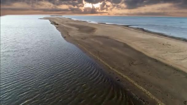 Ukraina Mariupol Soluppgång Havet Vacker Havsutsikt Flyg Längs Spottet Ner — Stockvideo