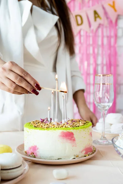 Birthday Party Birthday Tables Attractive Woman White Party Clothes Preparing — Stock Photo, Image