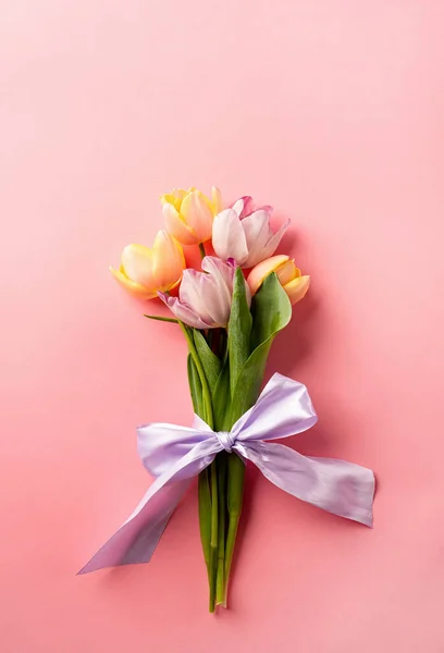 Decoración Del Hogar Para Vacaciones Fondo Pascua Con Huevos Tulipanes —  Fotos de Stock