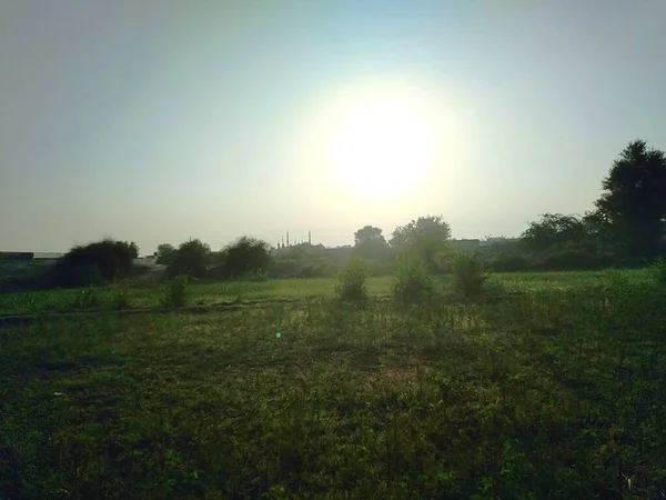 Schöne Dorf Morgensonne Aufstieg Blick — Stockfoto