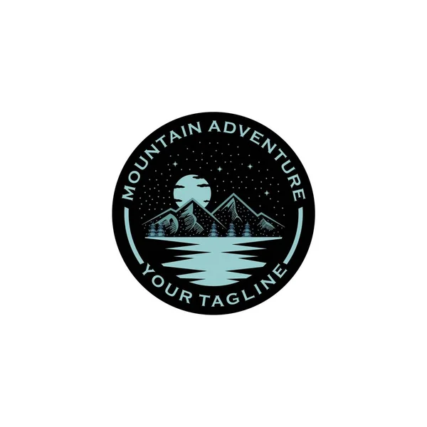 Montagne Aventure Nuit Panorama Vecteur Logo Design — Image vectorielle