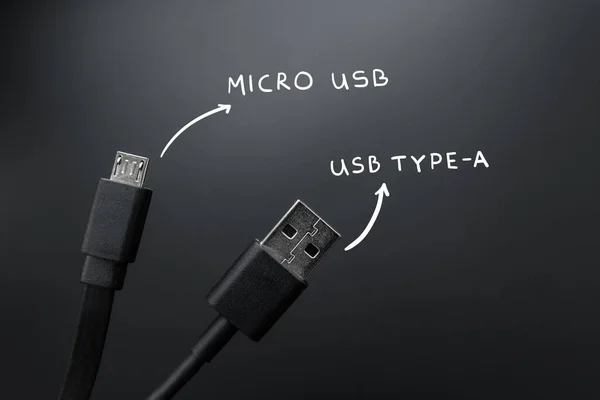 Conectar Cables Usb Tipo Micro Cables Viejo Estándar Tecnológico — Foto de Stock