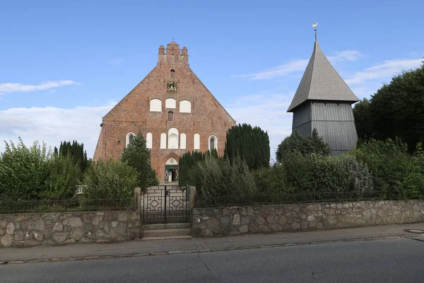 Kościół św. Piotra w Landkirchen, Fehmarn, Morze Bałtyckie, Szlezwik-Holsztyn, Niemcy, Europa — Zdjęcie stockowe