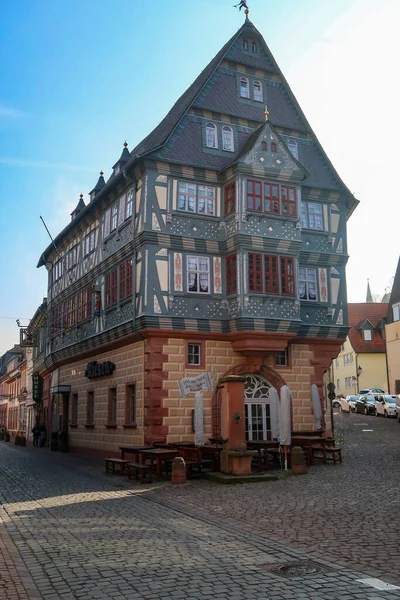 Dimora storica a graticcio, più antica locanda in Germania, Hotel zum Riesen — Foto Stock