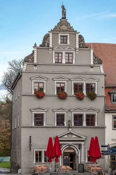 Historisches Geschäftshaus in Weimar, Herderplatz, Thüringen — Stockfoto