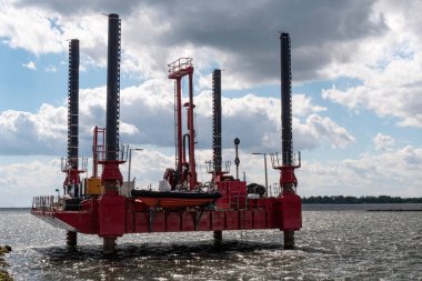 Petrol platformu, Baltık Denizi 'nde çalışma platformu, Almanya' da fehmarn adası.