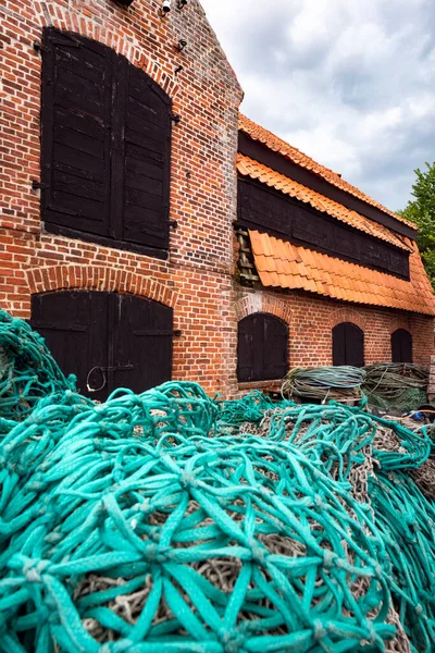 Cobertizo de pesca en el puerto de Burgstaaken, isla Fehmarn — Foto de Stock