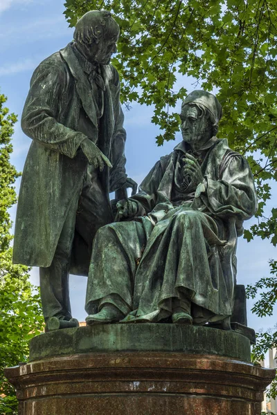 Monument Physicists Mathematicians Wilhelm Weber Friedrich Gauss Goettingen Germany High Εικόνα Αρχείου