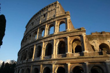 Kışın Roma Kolezyumu