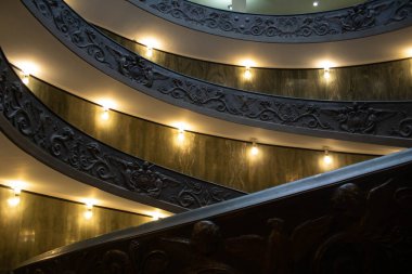Vatikan hazine müzesi merdivenleri