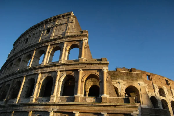 Kışın Roma Kolezyumu — Stok fotoğraf