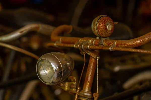 Close Old Bicycle Classic Model Ancient Means Transportation — 图库照片