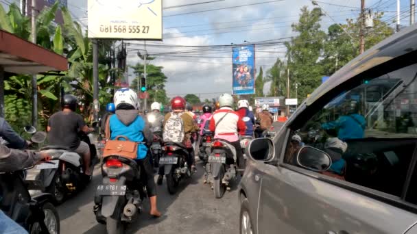 Yogyakarta Indonesia August 2022 Traffic Situation Denggung Sleman Traffic Light — Stockvideo