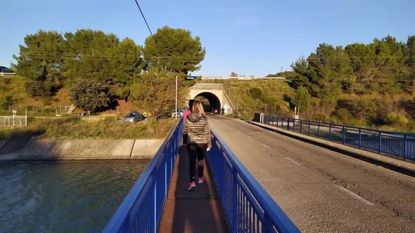 La vida es hermosa, paisajes y vacaciones, disfrutar del aire libre y amar la vida 