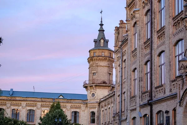 Gotik eski kasaba mimarisi kompozisyonu