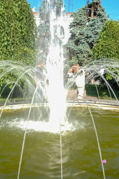 Fontaine Eau Dans Paysage Parc Accueil — Photo