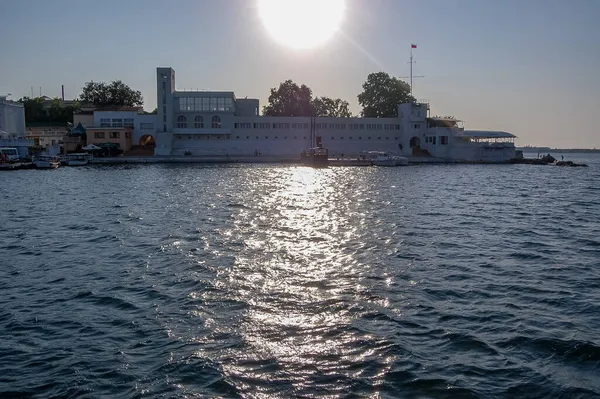 deniz suyu ve gökyüzü yapısı