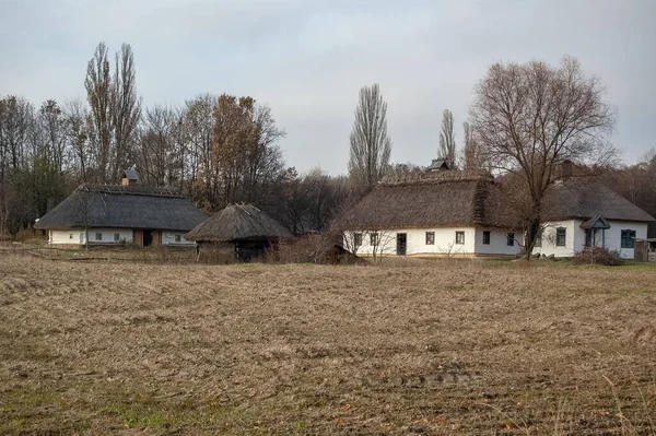 Ukrainska Etniska Utomhus Arkitektur Museibyggnader — Stockfoto